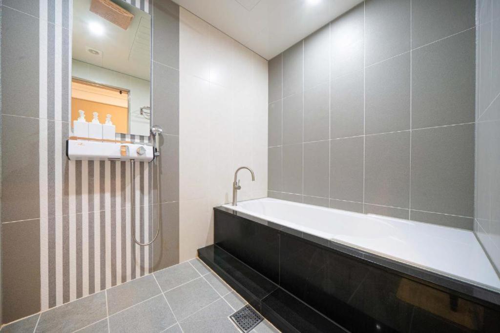 Hotel Core Naju Экстерьер фото